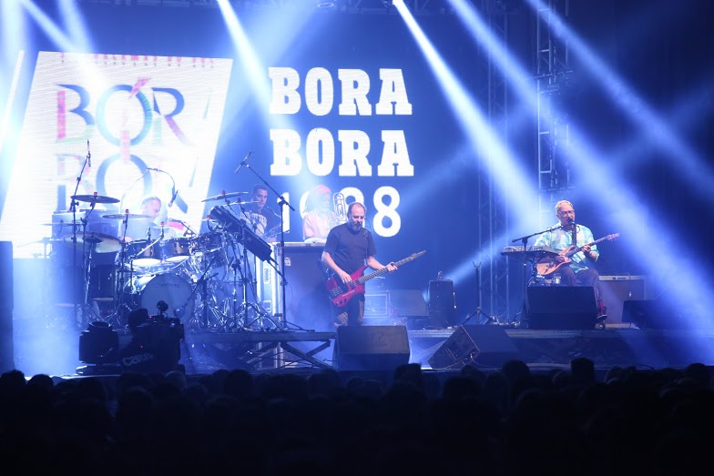 Paralamas do Sucesso levantam o público na abertura da temporada 2015 do Center Shopping Festival