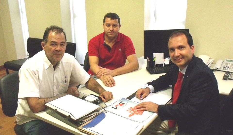 (esq) Paulo Amaral, Caetano Neto e Arnaldo Silva durante visitas à capital mineira Belo Horizonte em Março de 2015 / arquivo