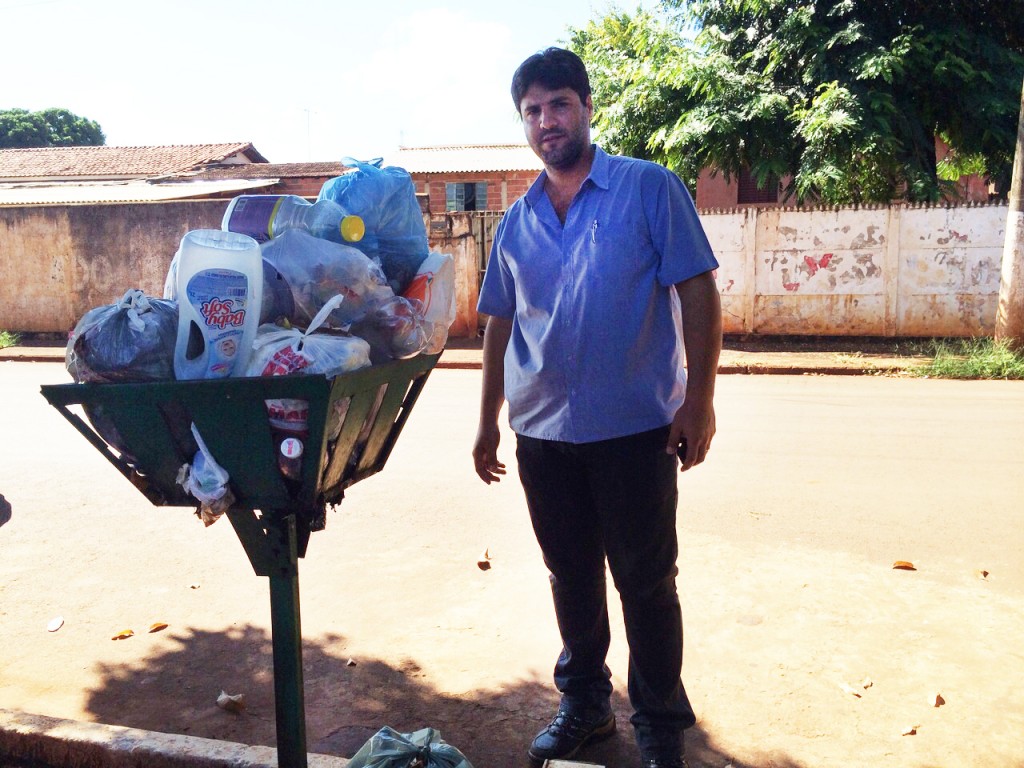 Vereador João Makhoul foi até o Setor Primitivo da cidade para ouvir moradores