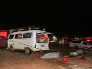 Os 23 envolvidos no acidente são moradores da cidade de Monte Carmelo (Foto: Marcos Ribeiro)