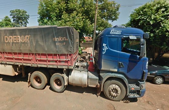 Alguns caminhoneiros causam transtornos à moradores da localidade