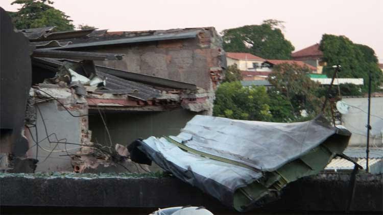 destroços do avião que caiu em Belo Horizonte