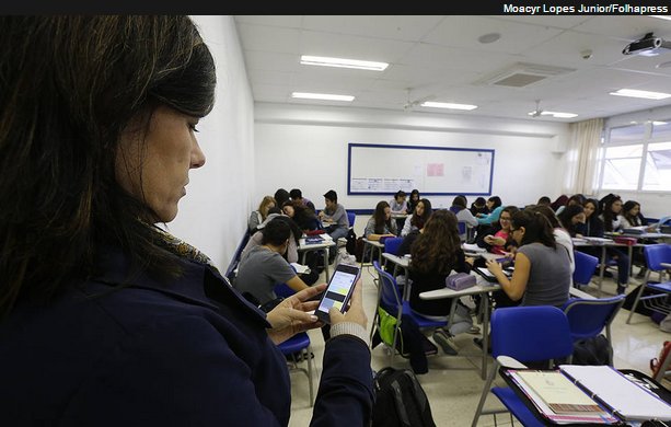 Banir celular pode melhorar notas na escola, diz estudo / reprodução