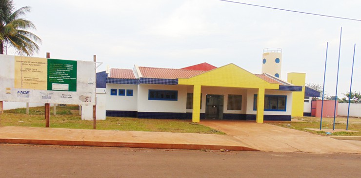  A Construção da Creche em Capinópolis foi uma conquista pessoal da prefeita Dinair Isaac junto ao Governo Federal.