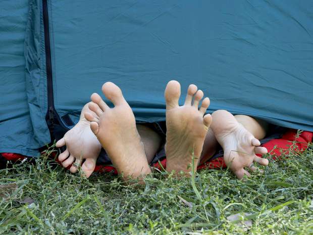 Casal faz sexo durante viagem (Foto: Axel Bernstorff/Cultura Creative/AFP/Arquivo) 