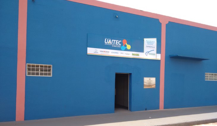 Prédio da Uaitec instalado na Avenida 105, esquina com rua 100