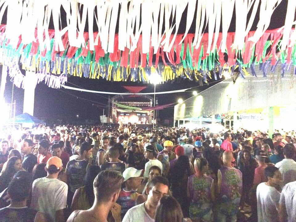 Milhares de foliões estiveram no parque João de Freitas Barbosa no último sábado