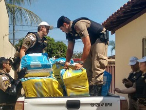 Droga estava em casa de comerciante no Bairro Beija-Flor (Foto: Bárbara Lemes/G1)