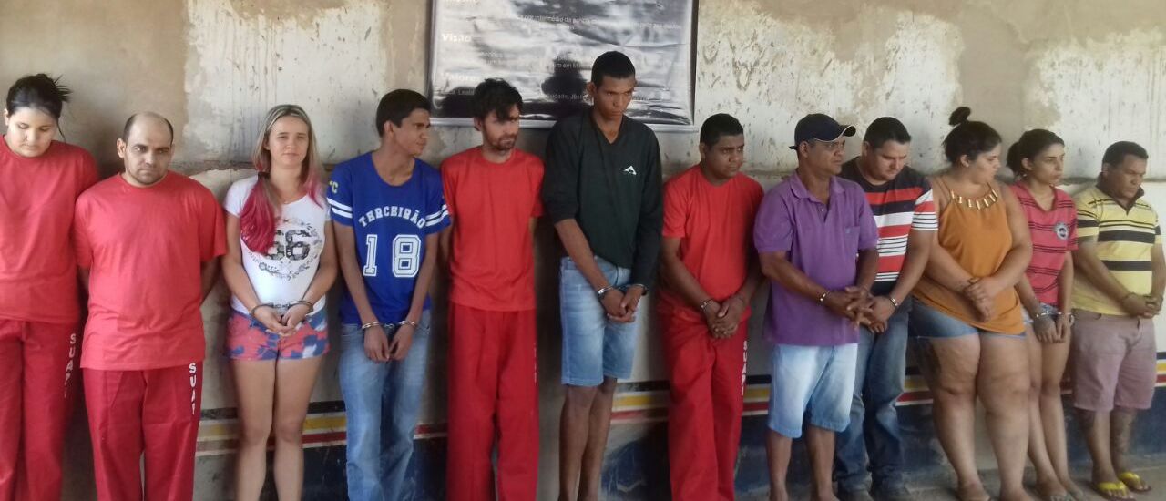 Operação resultou na prisão de suspeitos / Alguns, uniformizados, já estavam detidos no presídio de Capinópolis