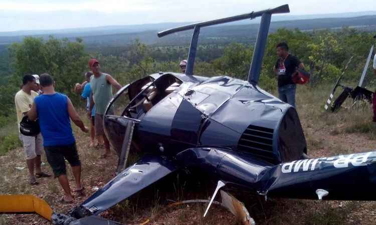 Helicóptero cai em Curvelo, na região Central de Minas