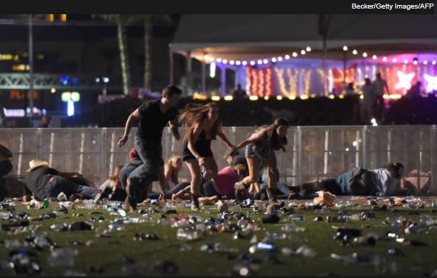 Ataque em Las Vegas deixa ao menos 50 mortos e 200 feridos em festival