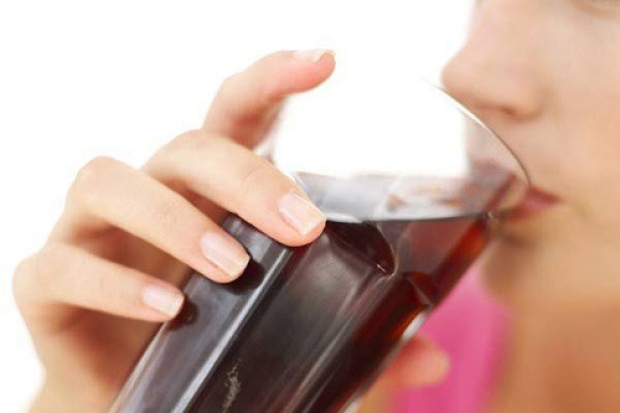 Coca-Cola deve indenizar mineira que encontrou ‘rato’ em refrigerante
