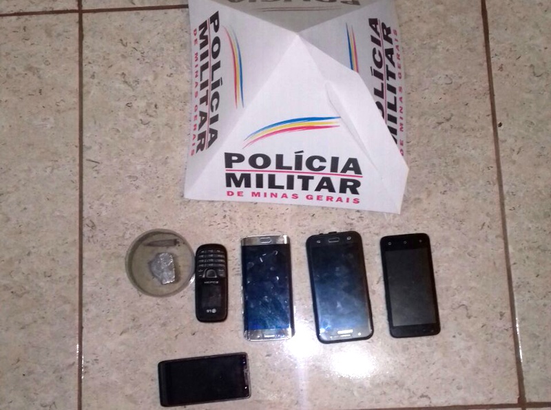 Celulares furtados em Goiás são recuperados pela PM em Capinópolis; Suspeitos foram presos