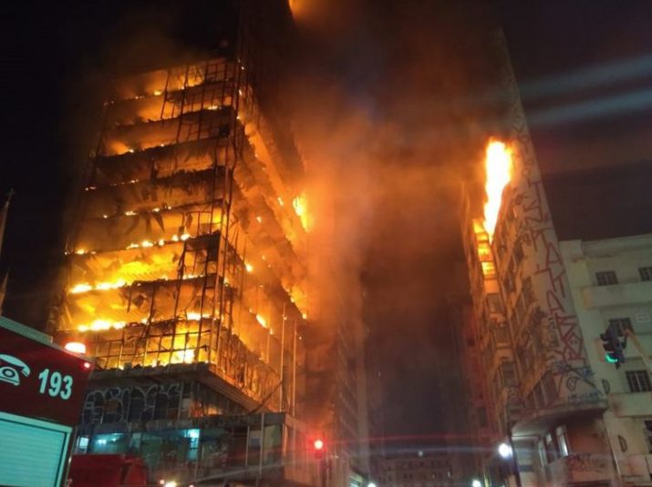 Prédio de 26 andares em chamas desaba no centro de São Paulo