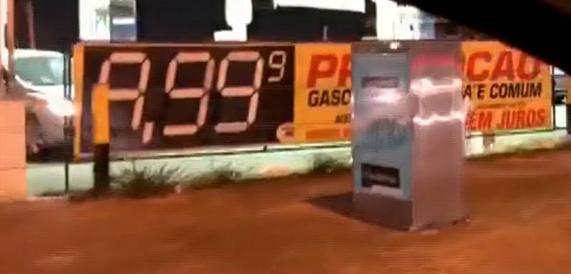  Combustível mais caro faz motoristas do DF criarem fila em postos; gasolina chegou a R$ 9,99