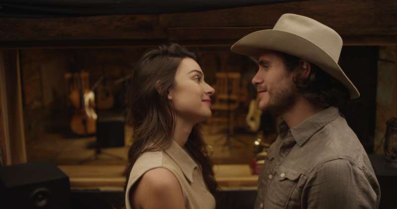 ‘Coração de Cowboy’ reúne nata do sertanejo para contar história de amor no cinema