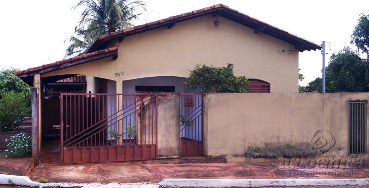  Classificados: Aluga-se uma residência no bairro Alvorada em Capinópolis