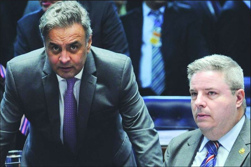 Aécio Neves (esq) e Antônio Anastasia (Foto: GERALDO MAGELA/AGÊNCIA SENADO)