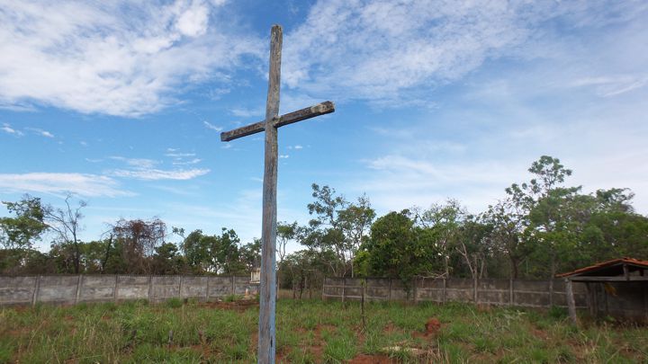 cemitério do cafanhoto,cemitério abandonado,capinópolis,terror,medo,história de terror