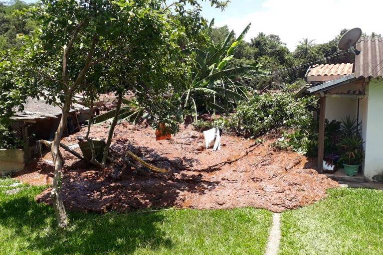 Barragem de rejeitos se rompe em Minas Gerais Foto: Corpo de BombeirosBarragem de rejeitos se rompe em Minas Gerais Foto: Corpo de Bombeiros