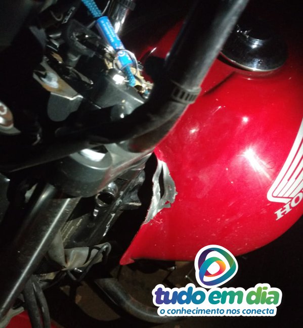 Moto foi atingida por um dos disparos (PMMG/Divulgação)