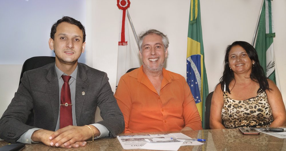 (Esq) Luciano Belchior, Edward Sarles e Neide Martins (Foto: Paulo Braga)