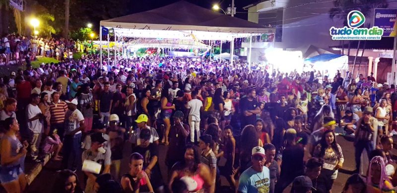 O carnaval de rua de Capinópolis se destacou com um dos melhores do Triângulo Mineiro