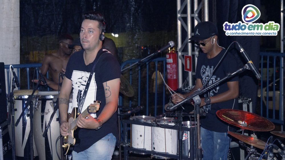 Banda K Entre Nós animou a primeira noite do Capim Folia (Foto: Paulo Braga/Tudo Em Dia)