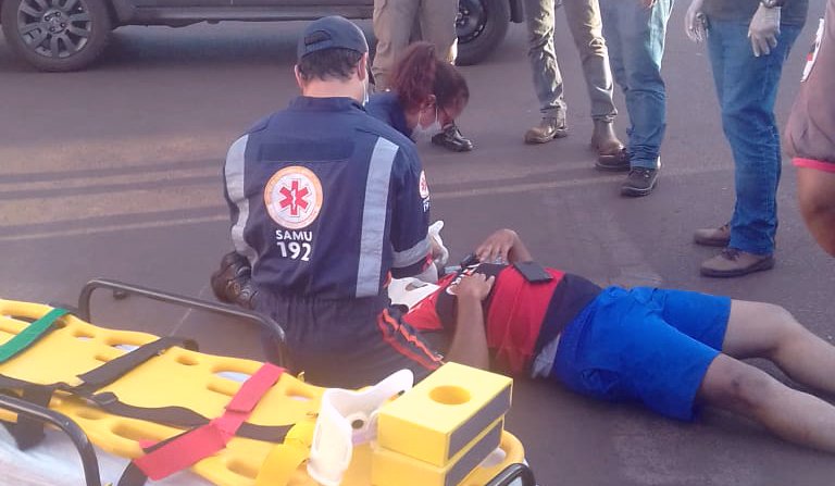 Homem fica ferido em acidente no Centro de Capinópolis