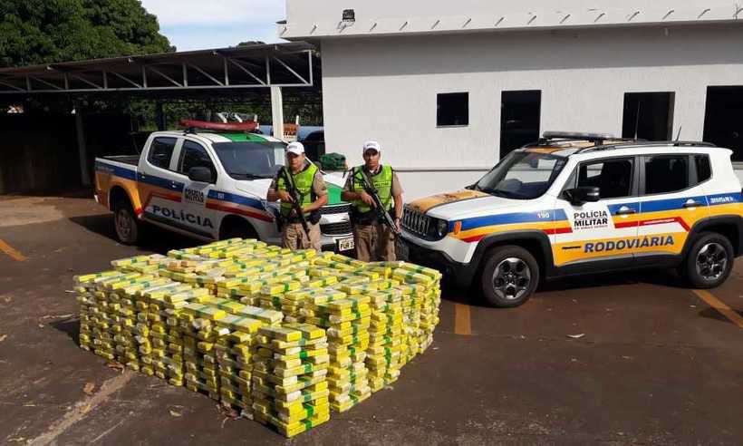 Peso da droga superou uma tonelada (foto: Polícia Militar Rodoviária/Divulgação)