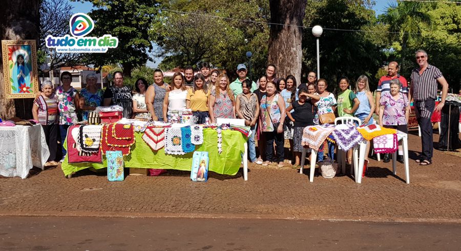 Integrantes do projeto Arte na Praça (foto: Paulo Braga)