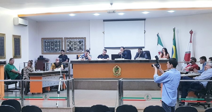 Sessão ordinária da Câmara Municipal de Capinópolis (Foto: Paulo Braga)