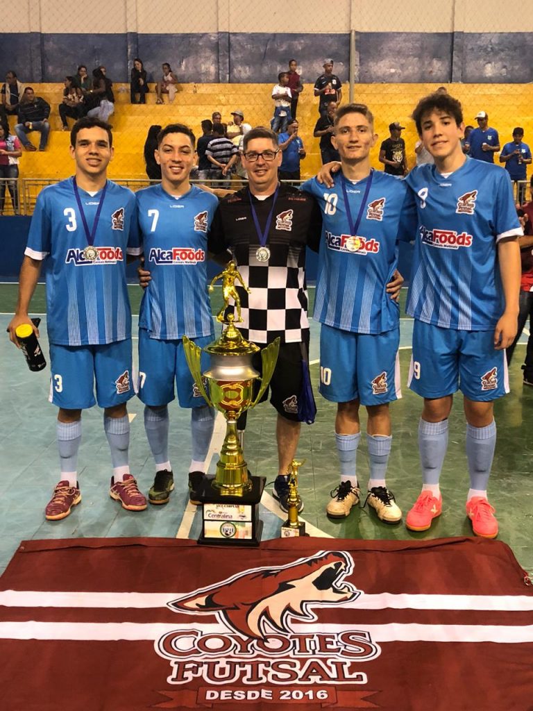 Time do Coyotes Futsal é consagrado no interior goiano como a elite do futsal (Foto: Reprodução)