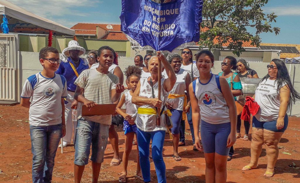 Resgate da tradicional festa de Congada em Canápolis é realizado por alunos (Foto: Casa de Cultura de Canápolis)