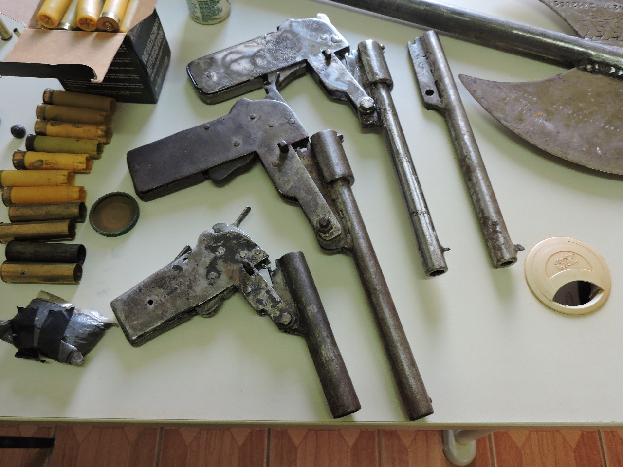Diversas armas de fogo são apreendidas em operação em Monte Carmelo