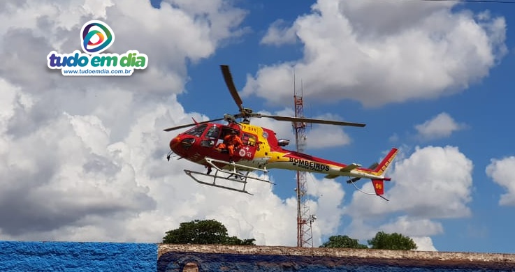 Aeronave arcanjo encaminhou a mulher ao Hospital das Clínicas da Ufu (Foto: Paulo Braga / Tudo Em Dia)