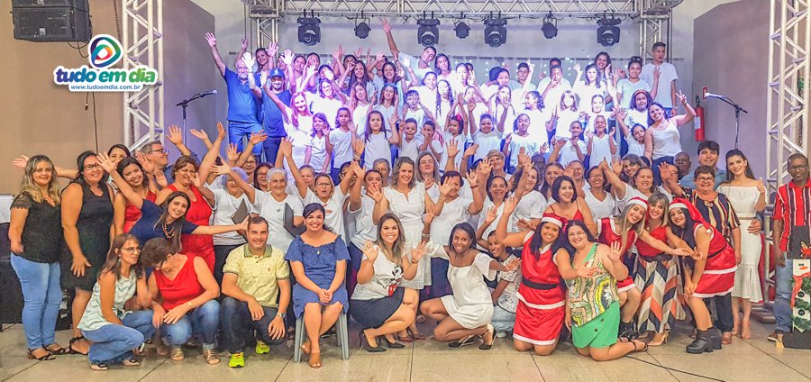 Cantata "Alegria de Natal" emocionou o público no salão João Felippe (Foto: Paulo Braga)