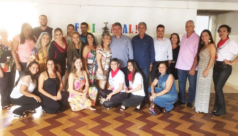 Escola José Olyntho encanta Ipiaçu com ‘Café com Poesia’,