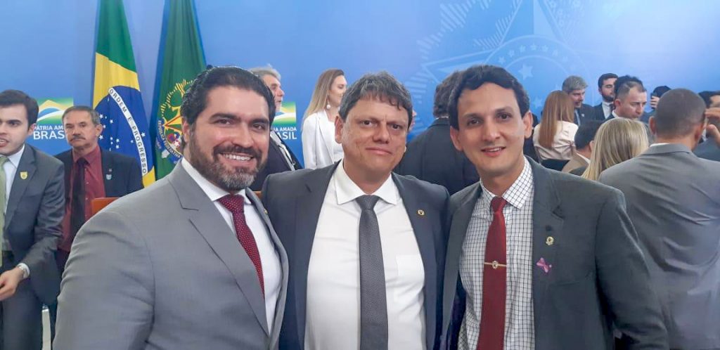 (Esq) Newton Cardoso Júnior, Tarcísio Gomes e Luciano Belchior