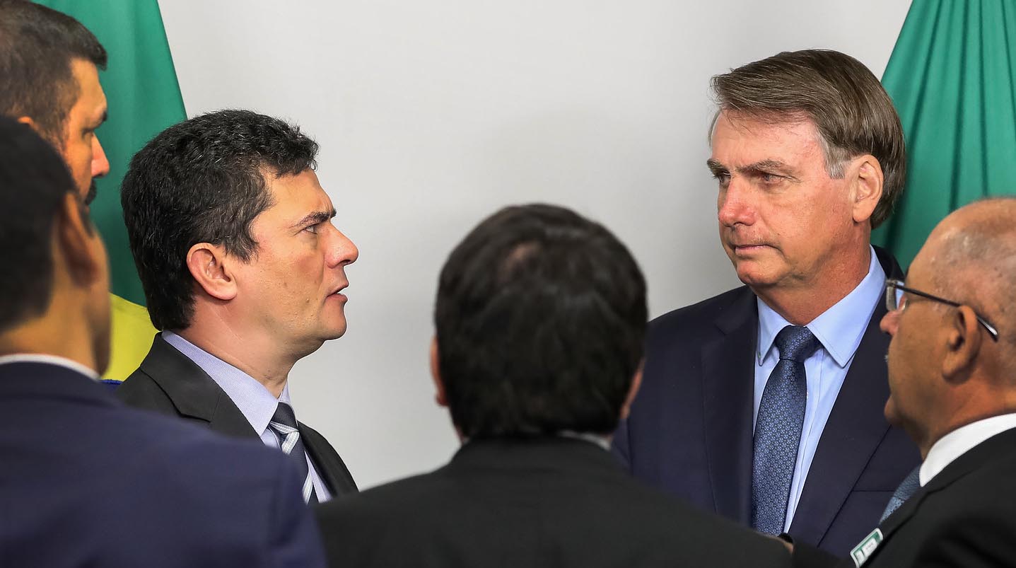 Moro ameaça pedir demissão se Bolsonaro trocar comando da PF