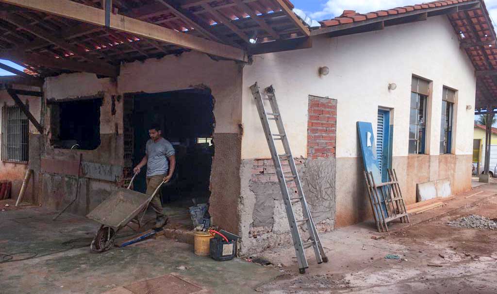  Começam obras de reforma do prédio do Catru, em Capinópolis
