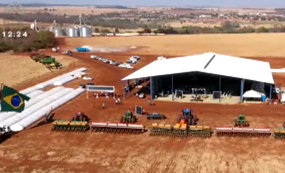 Imagem aérea da fazenda '2 Corações' em Capinópolis. O local recebeu autoridades para o lançamento do plantio nacional 2020/2021