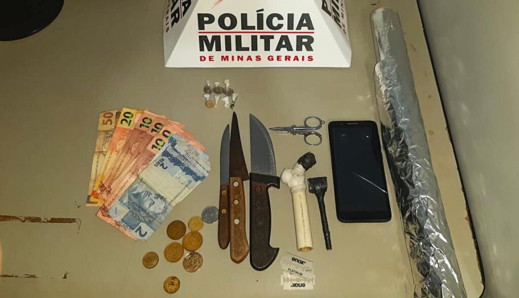 Material apreendido pelos militares em Canápolis | Foto: PMMG