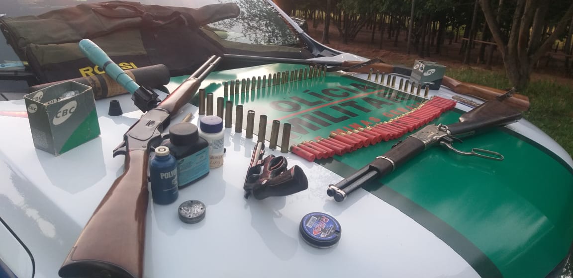 PMMA apreende armas e uma granada de uso do Exército em Ituiutaba