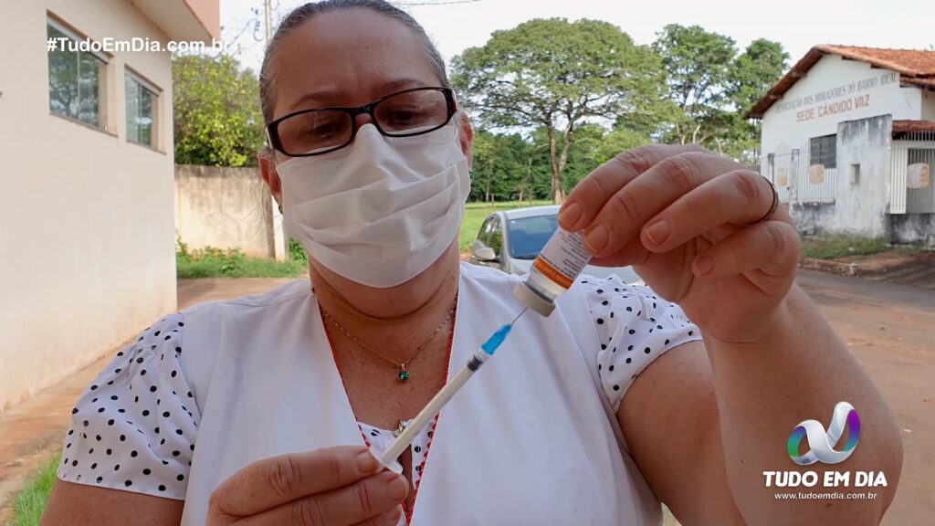 Vacinação contra a Covid-19 avança em Capinópolis