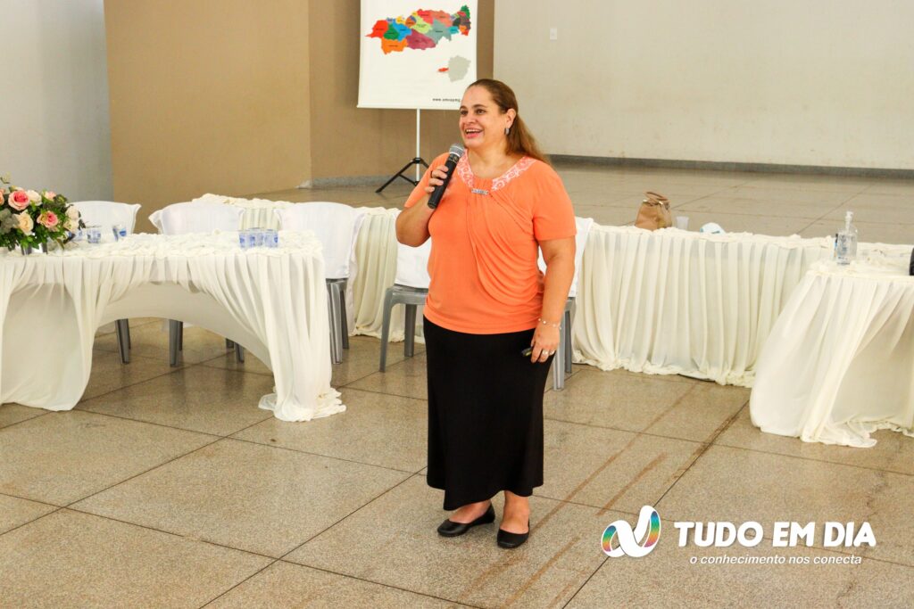 Capinópolis: palestra abordou o desenvolvimento econômico com lideranças regionais