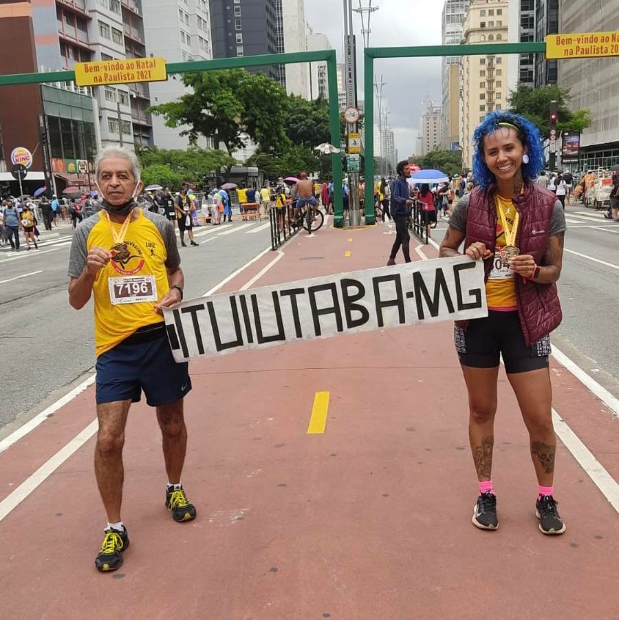 Luiz Brito e  Carly Clementina na Avenida Paulista