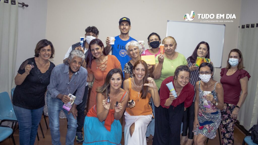  Núbia Reis promoveu Encontro com interessados nos benefícios dos óleos essenciais e na revenda dos produtos | Foto: Paulo Braga 