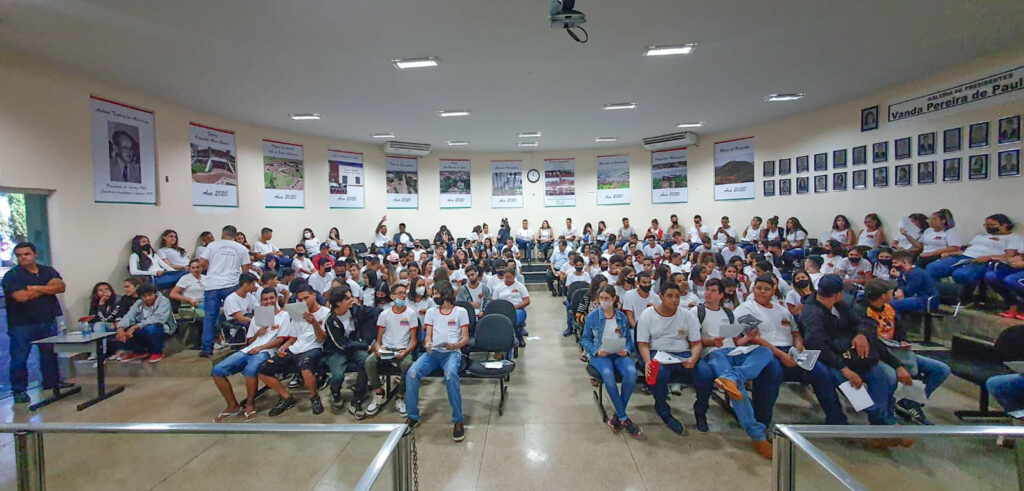 Alunos da Escola Estadual Sérgio de Freitas Pacheco participaram da palestra | Foto: Divulgação