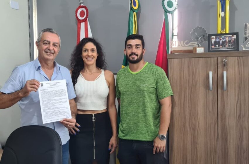 Campeã da Superliga será treinadora de vôlei em Indianópolis